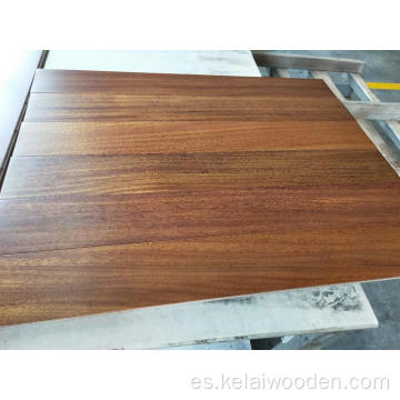 Suelo de parquet cepillado de alambre de Iroko estilo arenque de madera